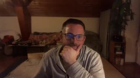 supersquirrel81 online show from 12.21.25