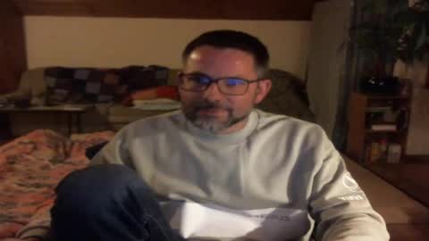 Snapshot of supersquirrel81 chatting on 04.28.26 supersquirrel81 online show from 04.28.26