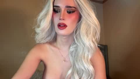 Mia online show from 02.18.25