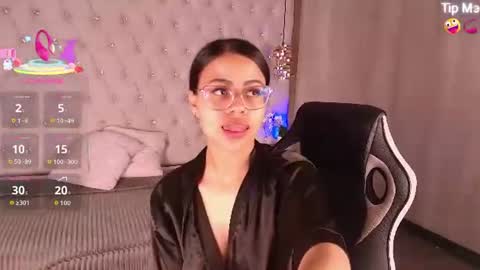susan_voltaire online show from 06.18.26