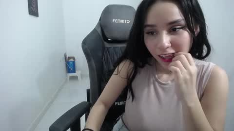 Snapshot of susana254 chatting on 02.07.25 susana lopez online show from 02.07.25