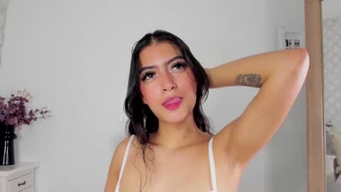 Snapshot of susana__sanchez chatting on 02.21.25 SUSANA online show from 02.21.25