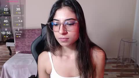 Susana hendrix    online show from 04.05.26