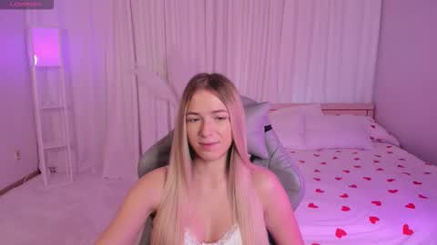 Snapshot of susanmimi chatting on 11.10.25 Susan online show from 11.10.25