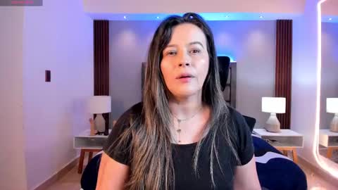 Snapshot of susann_ross chatting on 09.20.25 Susan Everyday From 0530 to 1430 Col Time online show from 09.20.25