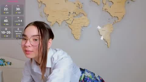 Snapshot of susannahtrojahn chatting on 03.09.26 susannahtrojahn online show from 03.09.26