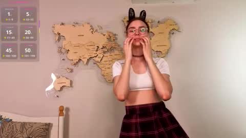 Snapshot of susannahtrojahn chatting on 03.31.26 susannahtrojahn online show from 03.31.26