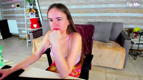 Snapshot of susansmitt chatting on 09.16.25 susansmitt online show from 09.16.25