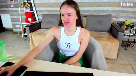 Snapshot of susansmitt chatting on 10.04.25 susansmitt online show from 10.04.25