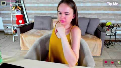 Snapshot of susansmitt chatting on 10.17.25 susansmitt online show from 10.17.25