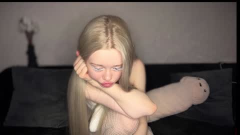 Sue online show from 02.06.25