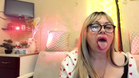 Snapshot of susiexnoreen chatting on 02.21.26 SusiexNoreen online show from 02.21.26