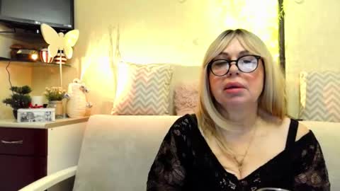 Snapshot of susiexnoreen chatting on 03.18.26 SusiexNoreen online show from 03.18.26