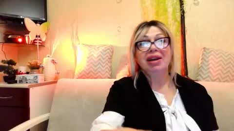 Snapshot of susiexnoreen chatting on 04.09.26 SusiexNoreen online show from 04.09.26