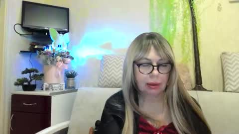 Snapshot of susiexnoreen chatting on 05.04.26 SusiexNoreen online show from 05.04.26
