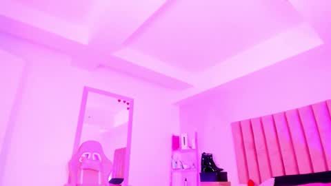 Sussan Nicole  online show from 10.20.25