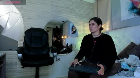   online show from 04.17.26