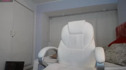 sussy leon online show from 12.12.24