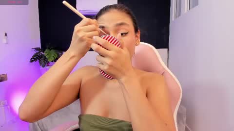 Snapshot of sussy_sweet4u chatting on 06.26.26 sussy_sweet4u online show from 06.26.26