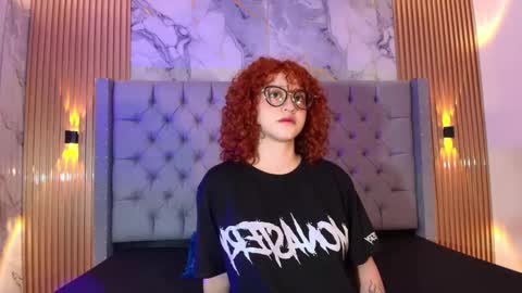 Snapshot of suxan_white chatting on 09.25.25 suxan_white online show from 09.25.25