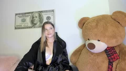 Snapshot of suzan__cooper2 chatting on 09.26.25 suzan__cooper2 online show from 09.26.25