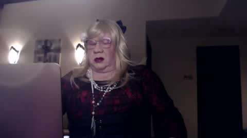 My name is Sissy or more fully Suzanna Aprilia Maria Mariquita Catarina Chinita Banci. Soy una puta - que chimba ladybug online show from 01.24.25