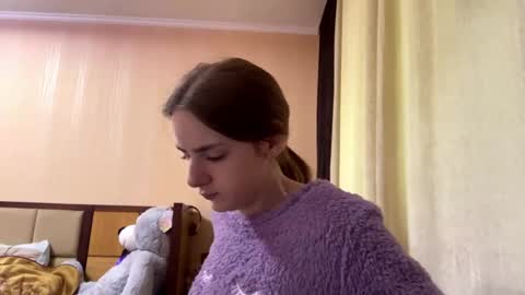 Emila online show from 05.16.26