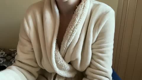 Snapshot of suzysummerrrrrrrrr chatting on 09.10.25 The real sugar baby Suzy Summer online show from 09.10.25