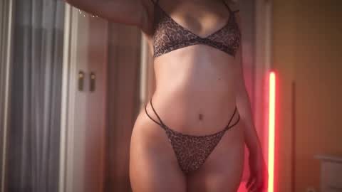 suzysuza online show from 03.23.26