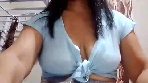 suzzie_hot online show from 10.30.25