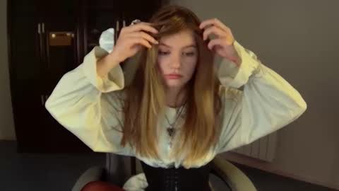 Eva online show from 10.15.25