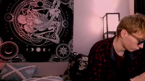 sweaties3 online show from 01.10.26