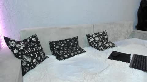 Luna Ootsutsuki online show from 01.31.25