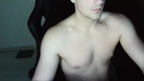 Snapshot of sweeeettt___ chatting on 09.14.25 sweeeettt___ online show from 09.14.25