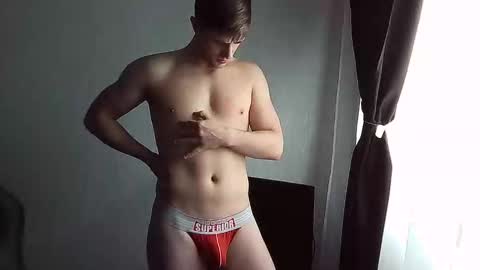 Snapshot of sweeeettt___ chatting on 09.28.25 sweeeettt___ online show from 09.28.25