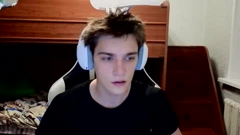 Snapshot of sweeetyangeel chatting on 11.04.25 sweeetyangeel online show from 11.04.25