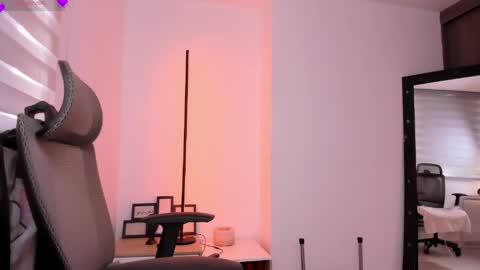 Evangeline online show from 04.22.26