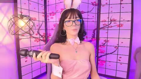 Snapshot of sweet_1angel chatting on 05.25.26 Sweet 1Angel online show from 05.25.26