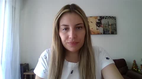 Snapshot of sweet__alana chatting on 01.04.25 Sweet alana online show from 01.04.25