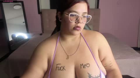 Snapshot of sweet__cat__ chatting on 05.06.26 sweet__cat__ online show from 05.06.26