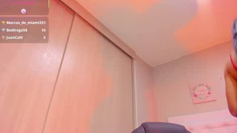 Vanessa online show from 12.17.25