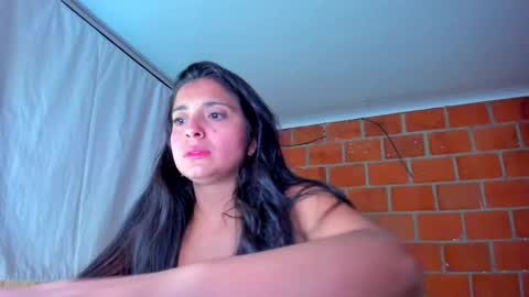 sweet and hot alaia online show from 10.09.25