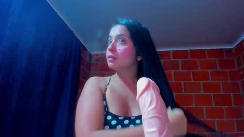 Snapshot of sweet_and_hot_alaia chatting on 02.13.26 sweet and hot alaia online show from 02.13.26