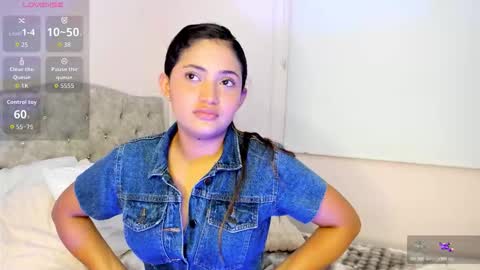 Snapshot of sweet_asheley chatting on 12.17.25 Asheley online show from 12.17.25