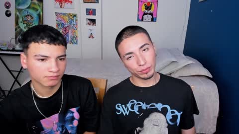 Snapshot of sweet_boys_xx chatting on 01.16.25 CristianBrayan PVT OPEN online show from 01.16.25