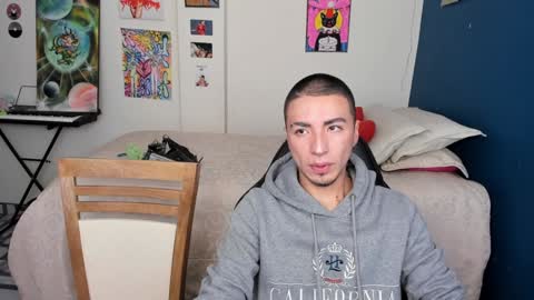 Snapshot of sweet_boys_xx chatting on 02.05.25 CristianBrayan PVT OPEN online show from 02.05.25