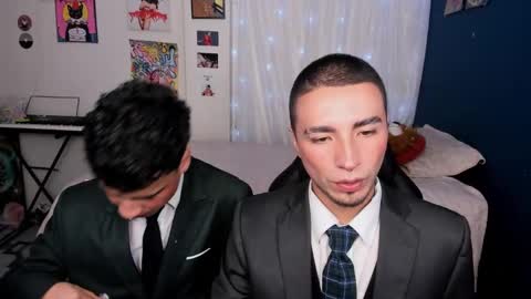 Snapshot of sweet_boys_xx chatting on 02.22.25 CristianBrayan PVT OPEN online show from 02.22.25