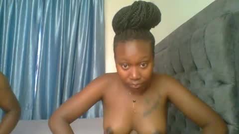 Snapshot of sweet_camila5 chatting on 11.06.25 Camila online show from 11.06.25