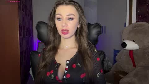 Sweet Cherry online show from 11.14.25