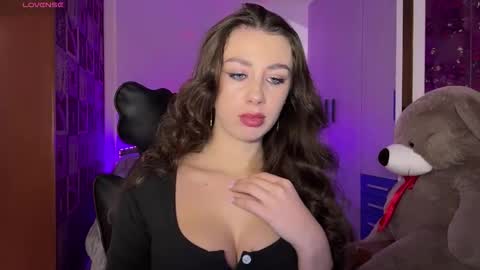 Sweet Cherry online show from 11.30.25